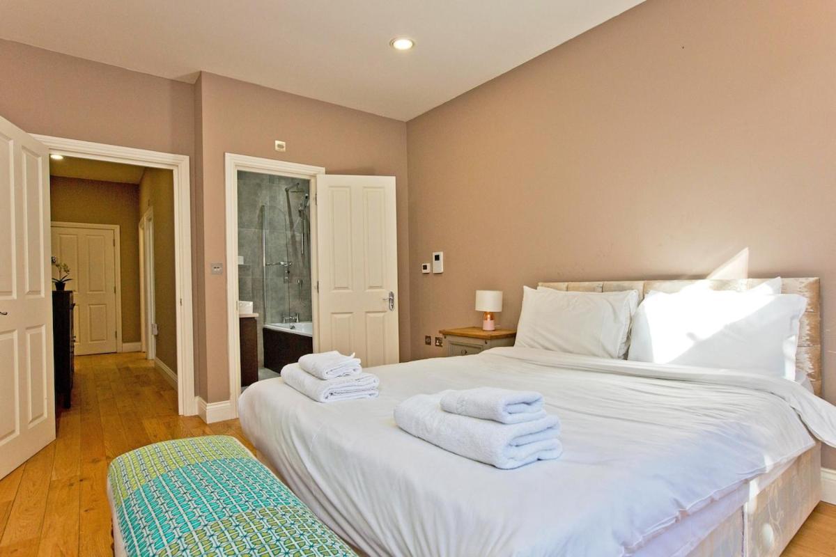 Spacious 3 Bd Flat In For Families No 2 Appartamento Londra