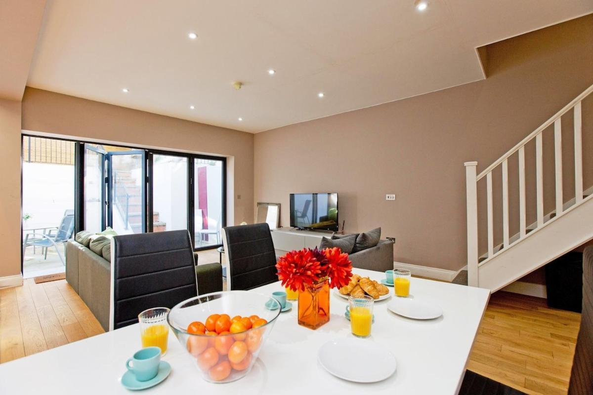 Appartamento Spacious 3 Bd Flat In For Families No 2 Londra